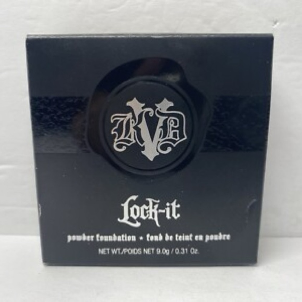KVD Lock-it Powder Foundation In The Shade Rich Deep 220